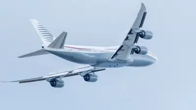 Trump clarifies ownership of aircraft in defense of Qatar's gift