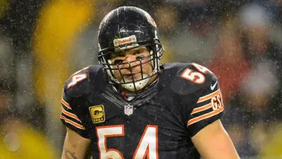 Hall of Famer Brian Urlacher reiterates stance on transgender athletes in sports: 'Common sense'