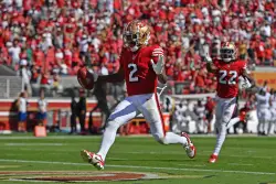 49ers’ Deommodore Lenoir is 2025 winner of Dwight Clark Award