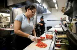 San Diego County’s unemployment rate drops to 4% in April